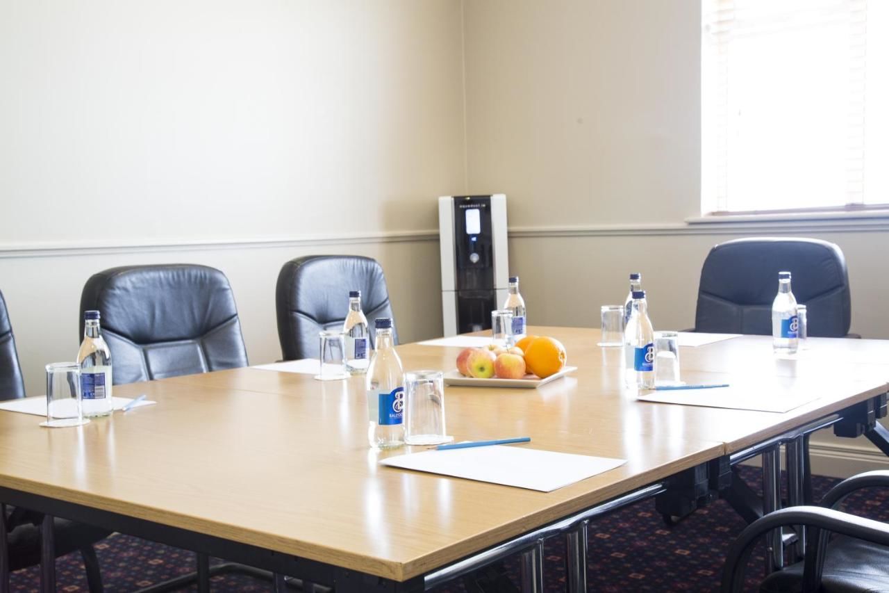 Отель Springhill Court Hotel & Leisure Club Kilkenny Килкенни